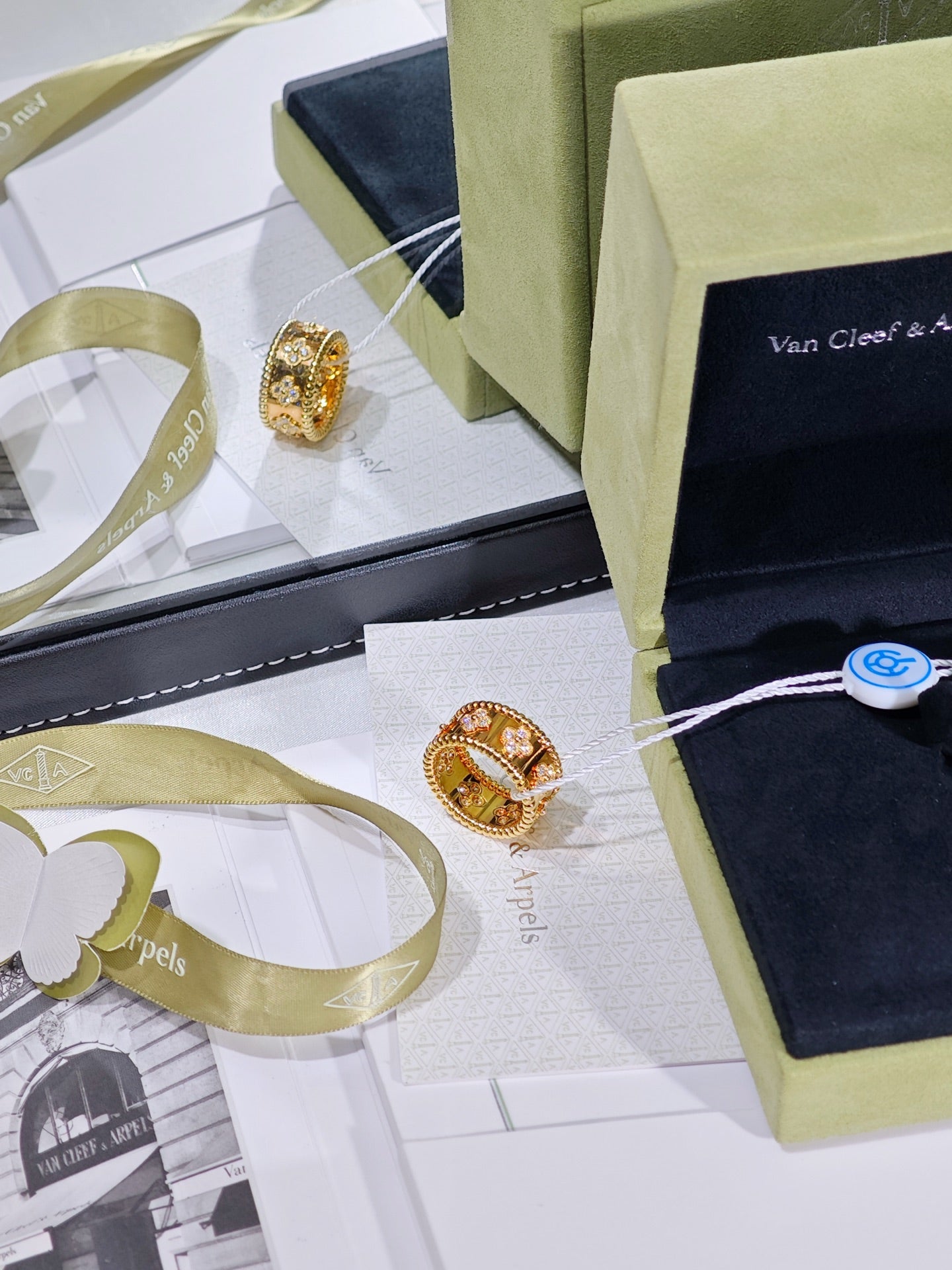 Van Cleef & Arpels Perlée Clovers Diamond Ring, Medium Model