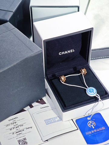 CHANEL COCO CRUSH Quilted Motif Earrings