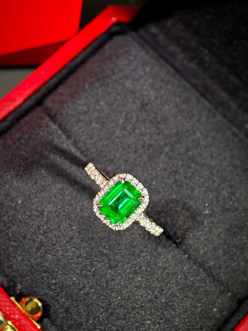 Cartier Destinée 1.46 ct emerald solitaire ring in presentation box