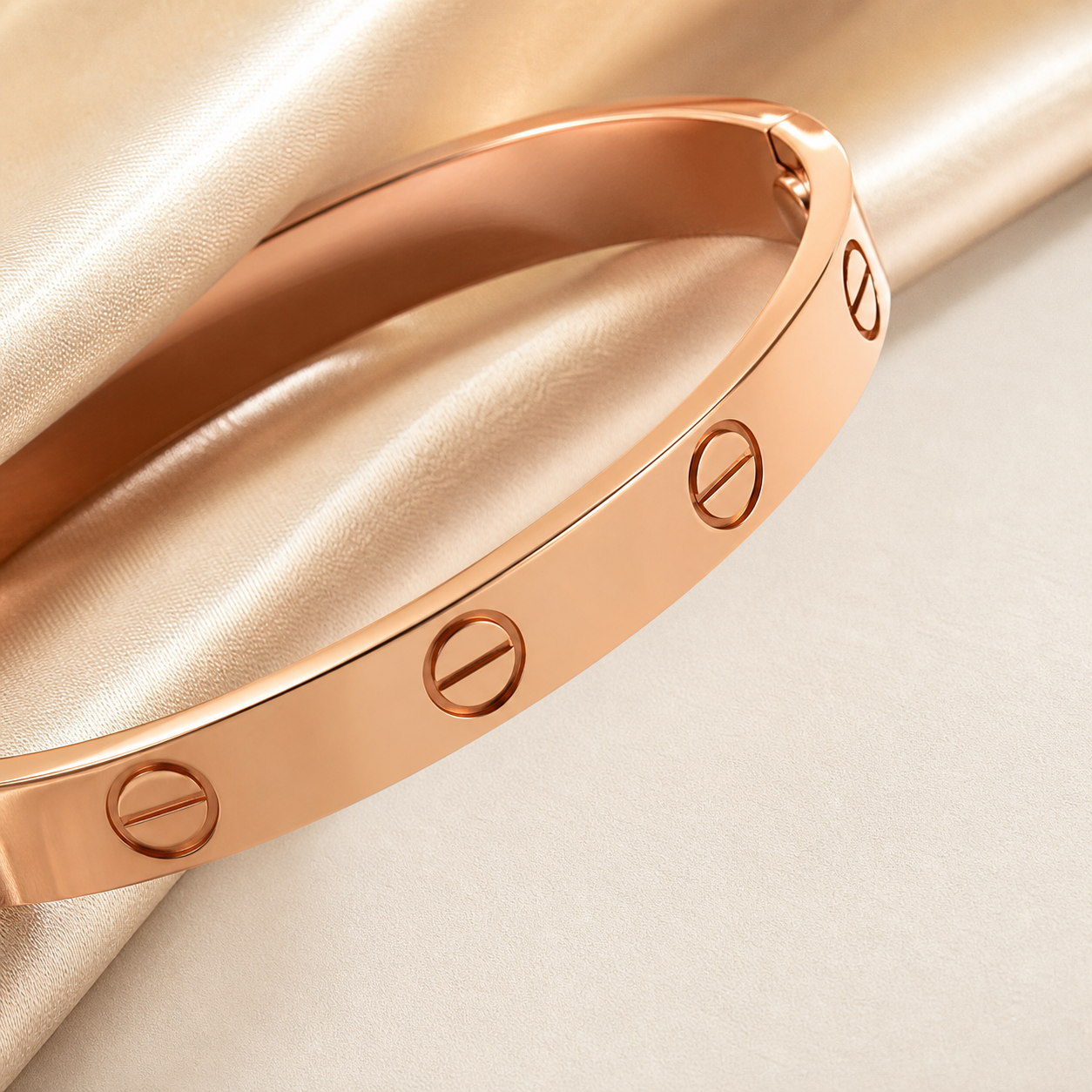 Cartier Love Bracelet polished 18K rose gold detail