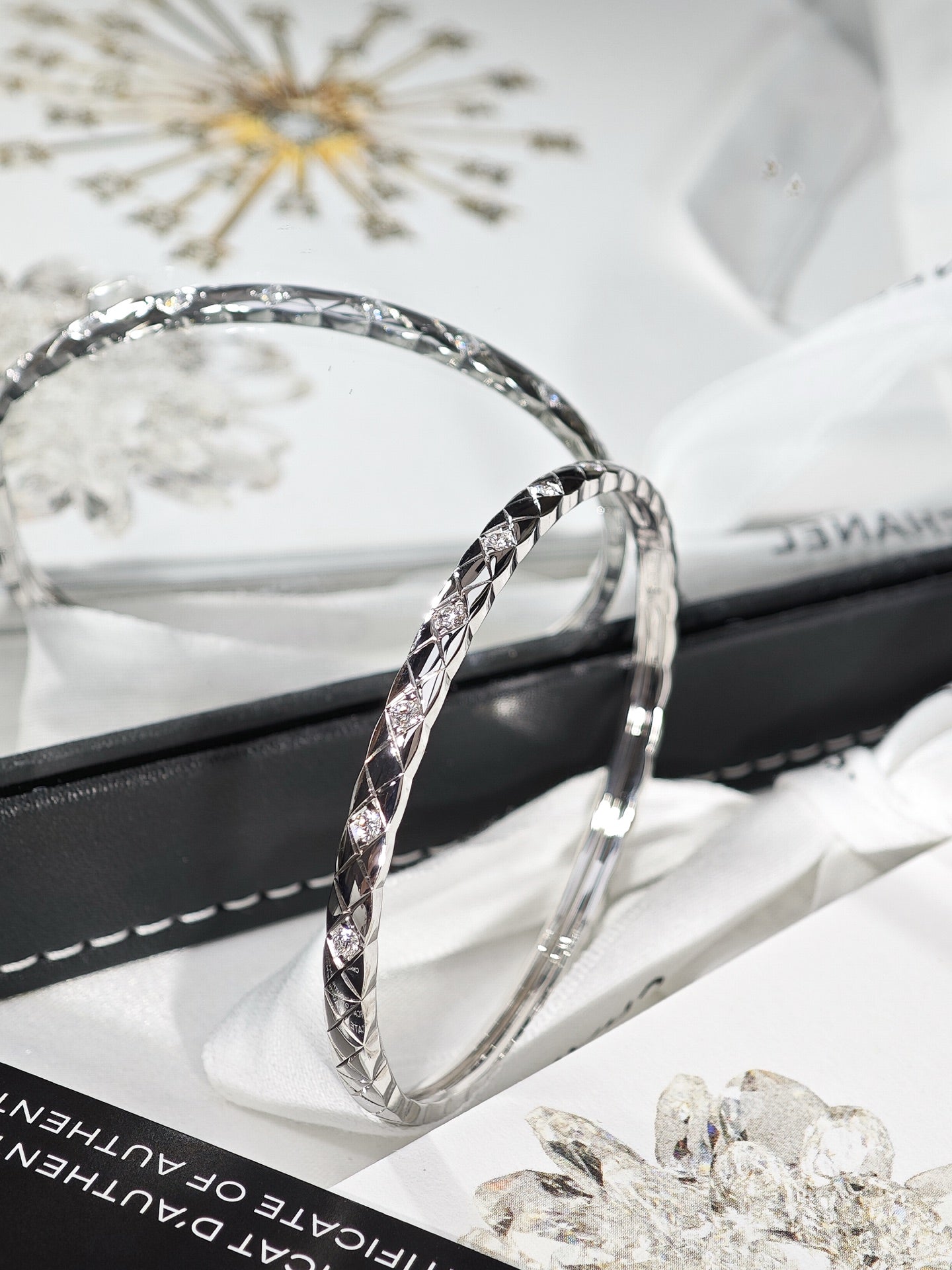 CHANEL COCO CRUSH mini diamond bracelet side view