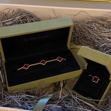 Van Cleef & Arpels Vintage Alhambra 5-Motif Red Clover Bracelet in 18K Yellow Gold