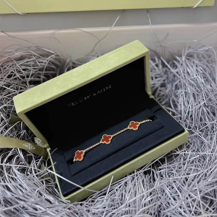 Van Cleef & Arpels Vintage Alhambra 5-Motif Red Clover Bracelet in 18K Yellow Gold