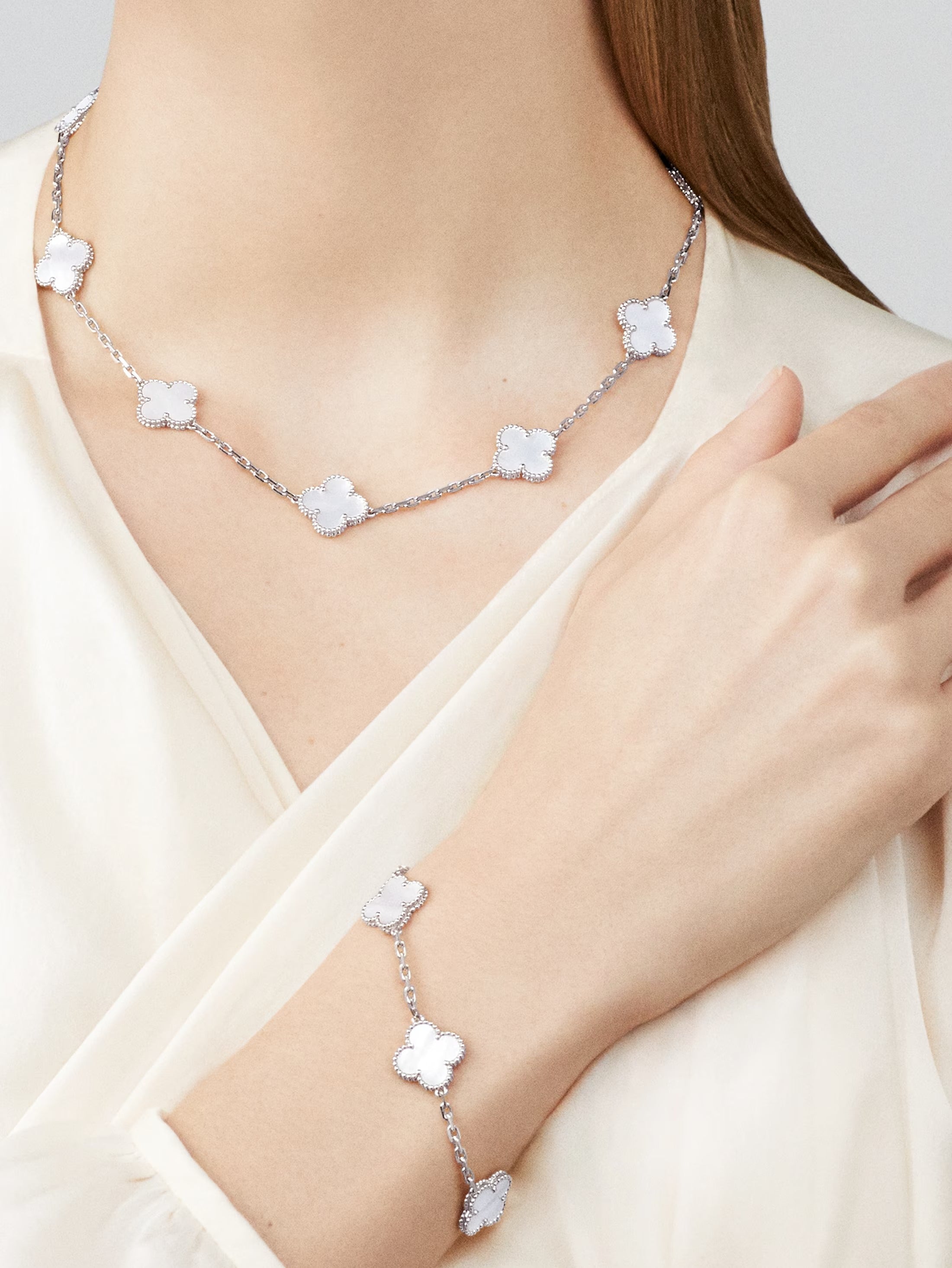 Van Cleef & Arpels Vintage Alhambra 5-Motif White Mother-of-Pearl Bracelet in 18K White Gold